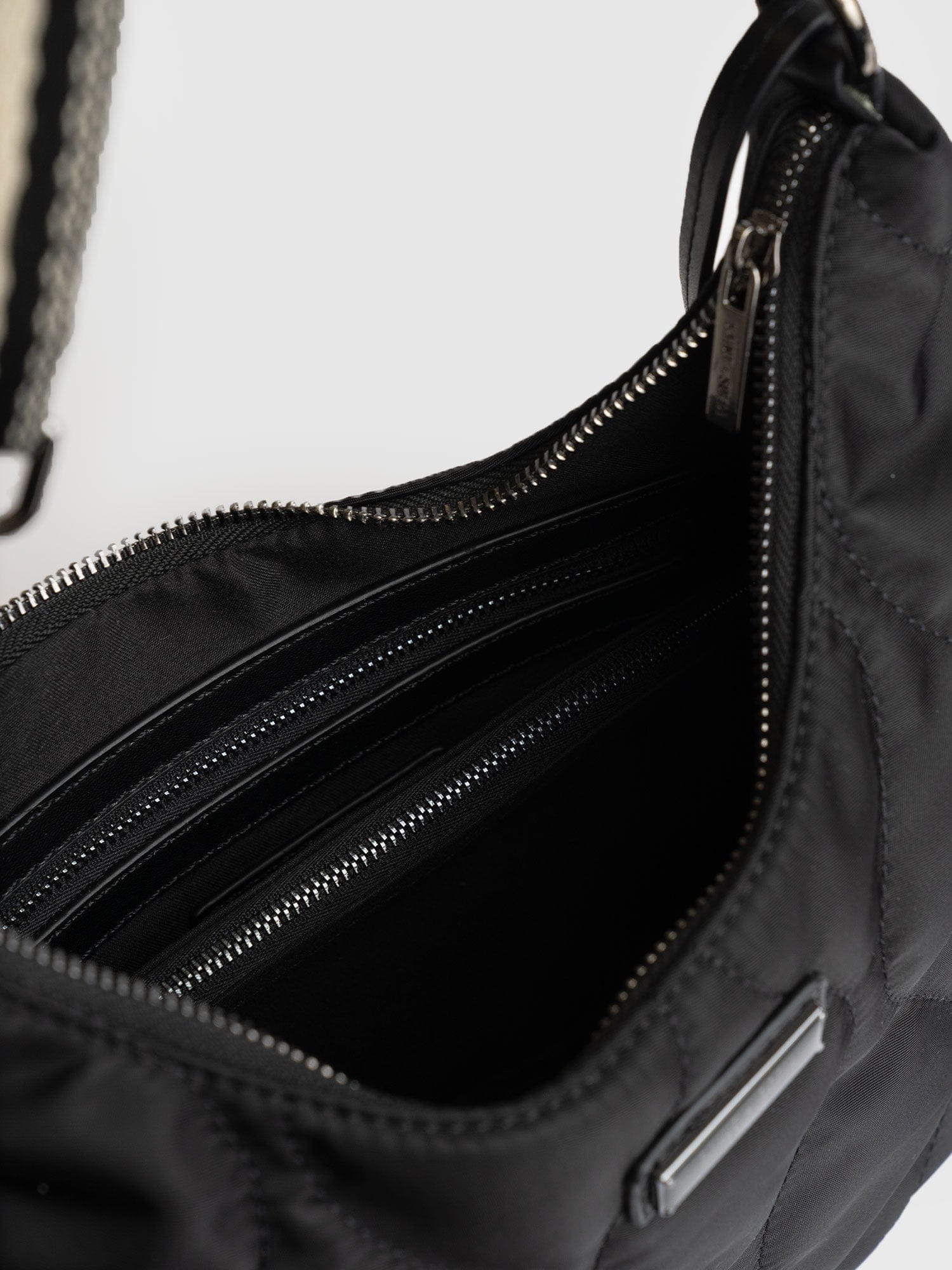 Carnaby Quilted Cross Body Bag - Women's Cross Body Bag | Saint + Sofia® UK